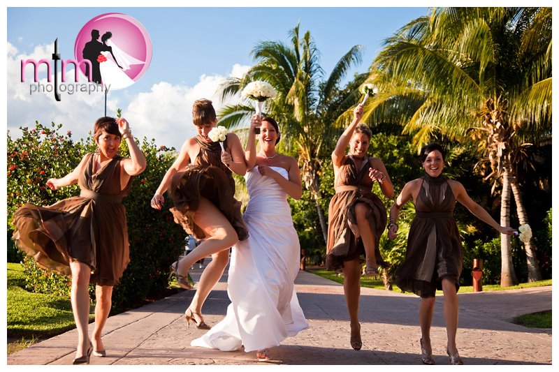 thinking Isla mujeres wedding