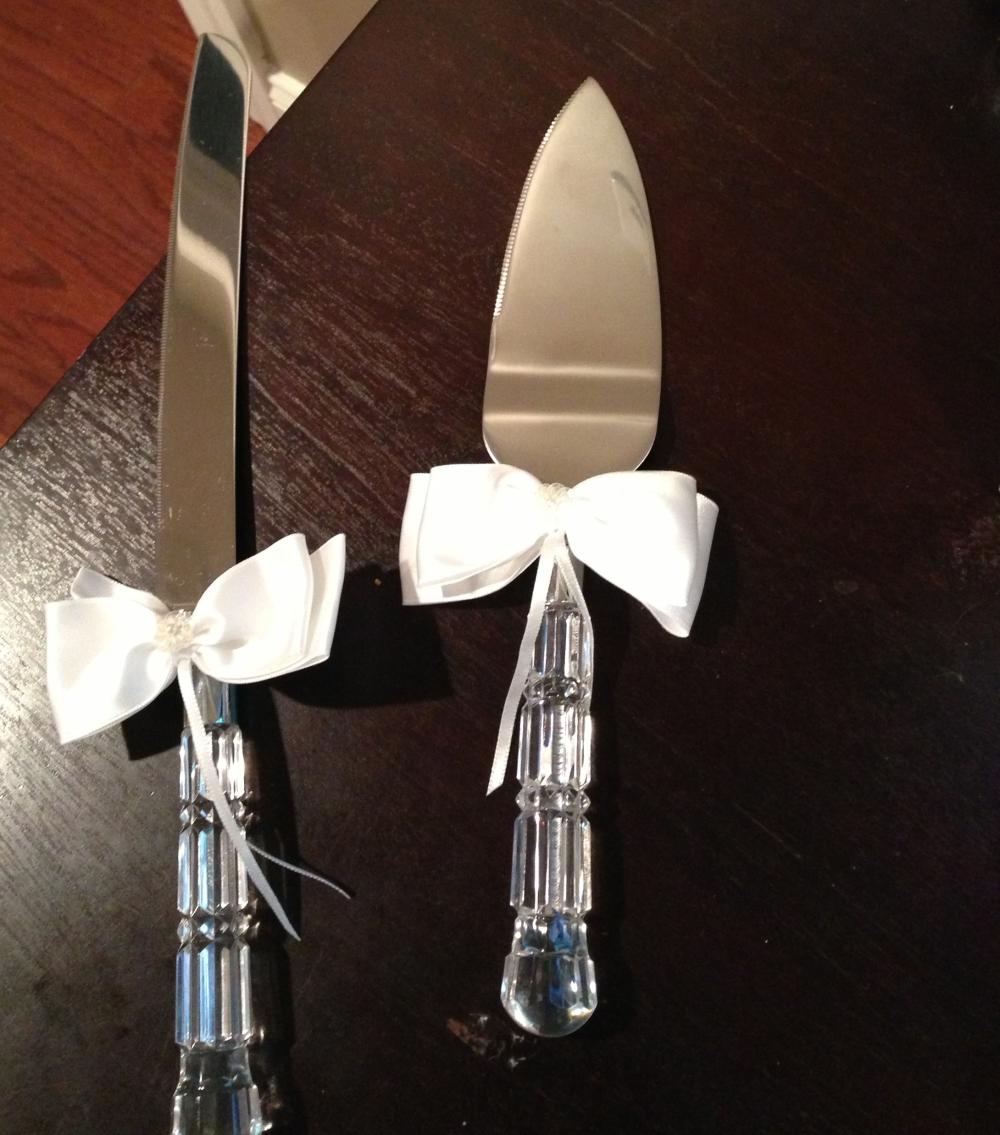 Natural Touch Orchid Boutonniere and Cake Cutting Set For Sale (Free Shipping!)