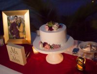 wedding cake For 10 people
