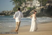 Wedding of Jane and Rowell in hotel Dreams Puerto Vallarta, Mexico Photographer Eva Sica | http://www.PhotoShootsVallarta.mx