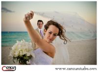 Sandos Playacar Destination Wedding photography by Cancun Studios
www.cancunstudios.com