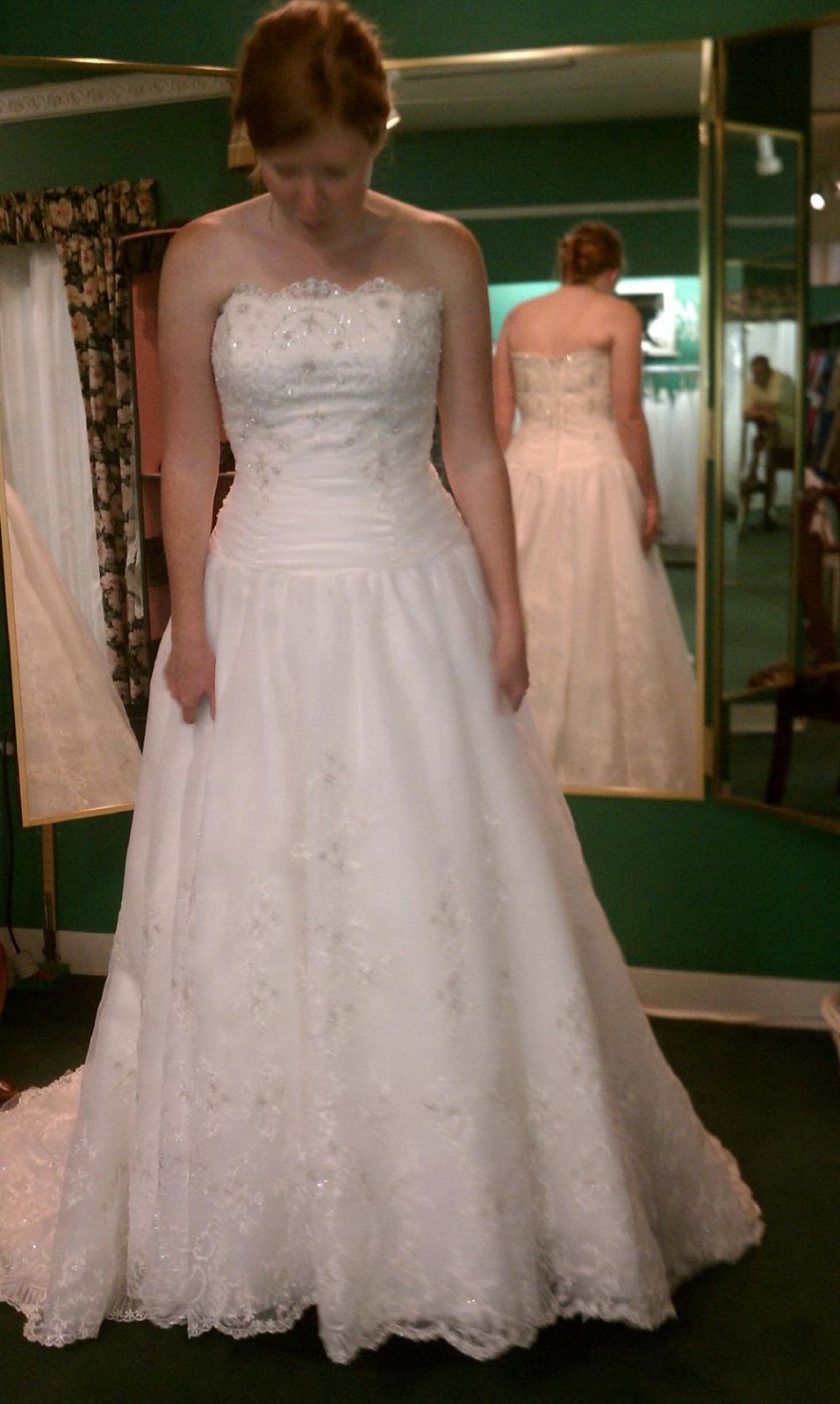 New - Never Worn Gorgeous Casablanca Wedding Dress